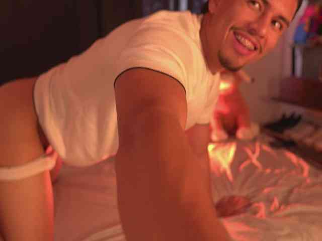 AaronFox