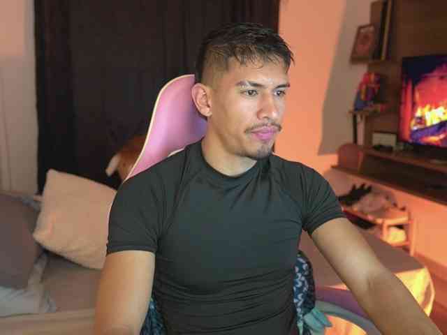 AaronFox