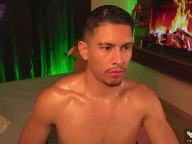 AaronFox