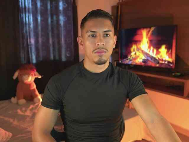 AaronFox