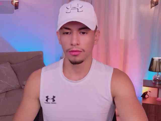 AaronFox