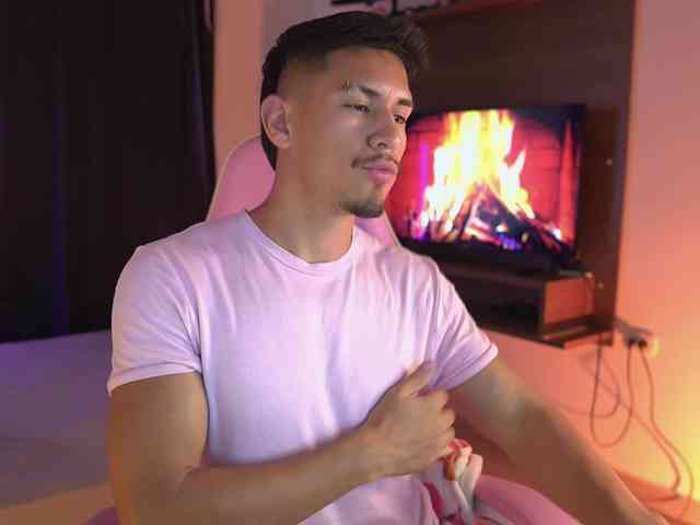 AaronFox