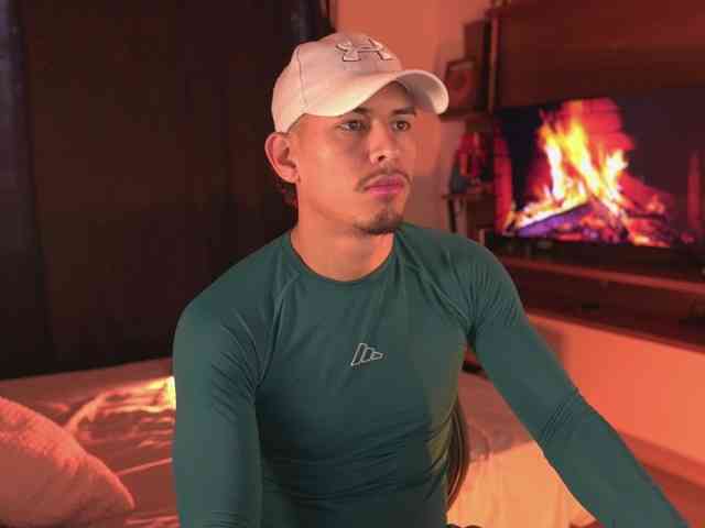AaronFox