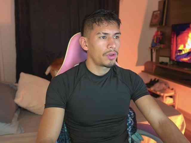AaronFox
