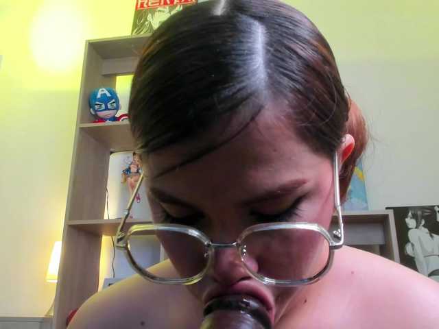 MIA-MORALEZ live cam on BongaCams