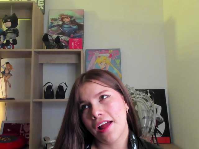 MIA-MORALEZ live cam on BongaCams
