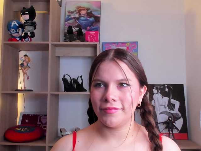 MIA-MORALEZ live cam on BongaCams
