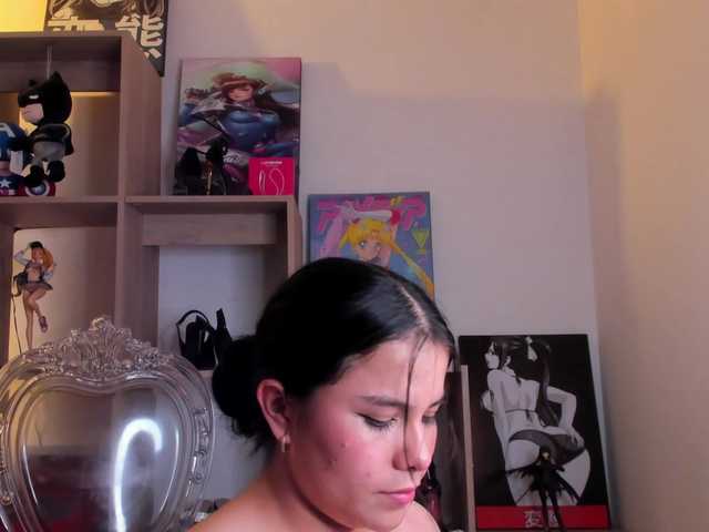 MIA-MORALEZ live cam on BongaCams