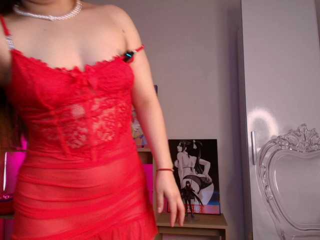 MIA-MORALEZ live cam on BongaCams