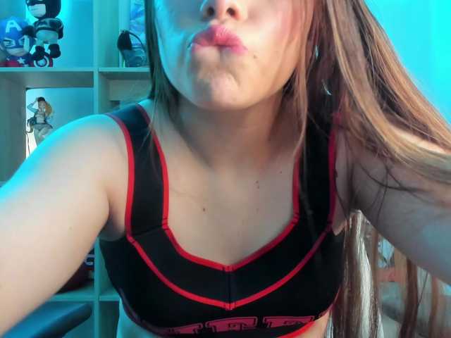 MIA-MORALEZ live cam on BongaCams