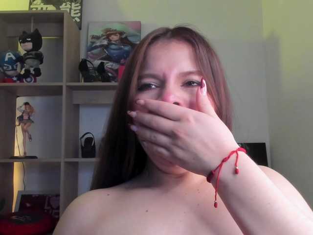 MIA-MORALEZ live cam on BongaCams