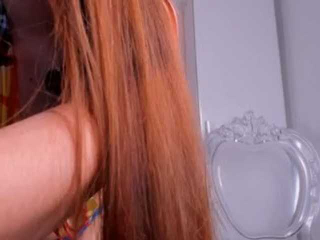 MIA-MORALEZ live cam on BongaCams