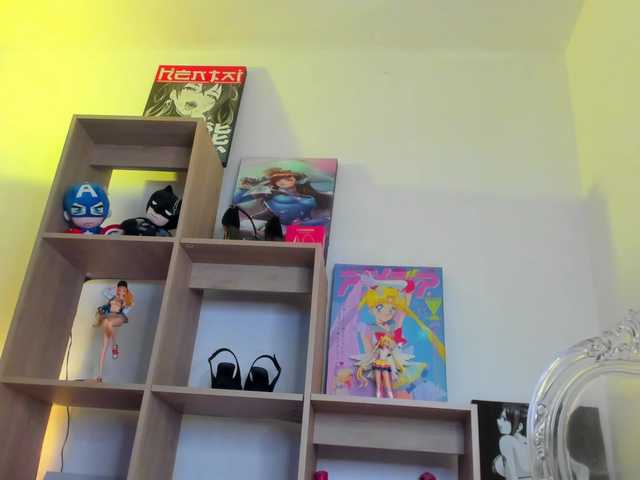 MIA-MORALEZ live webcam show