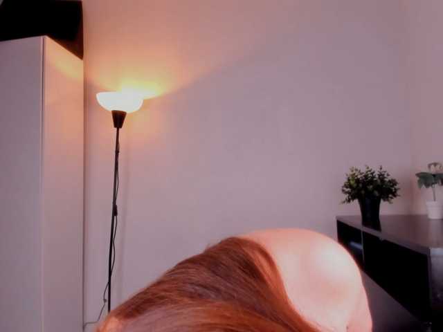 MIA-MORALEZ live cam on BongaCams