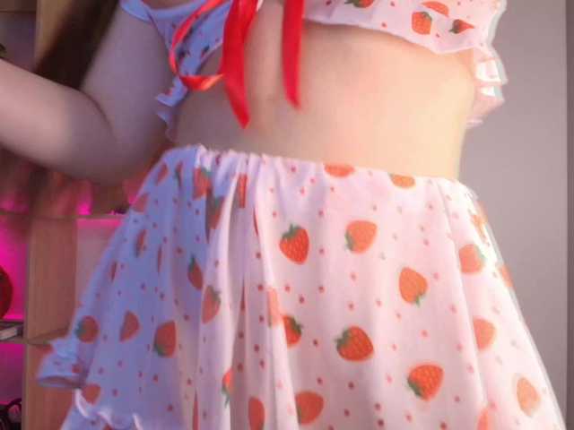 MIA-MORALEZ live cam on BongaCams