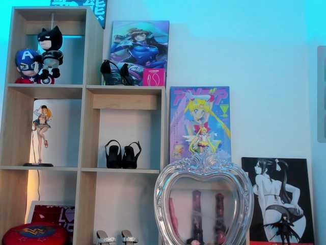 MIA-MORALEZ live cam on BongaCams