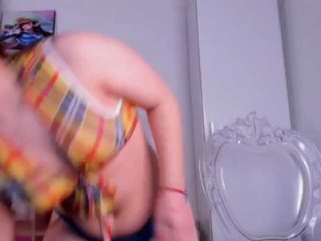 MIA-MORALEZ live cam on BongaCams