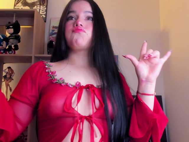 MIA-MORALEZ live cam on BongaCams