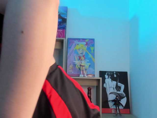 MIA-MORALEZ live cam on BongaCams