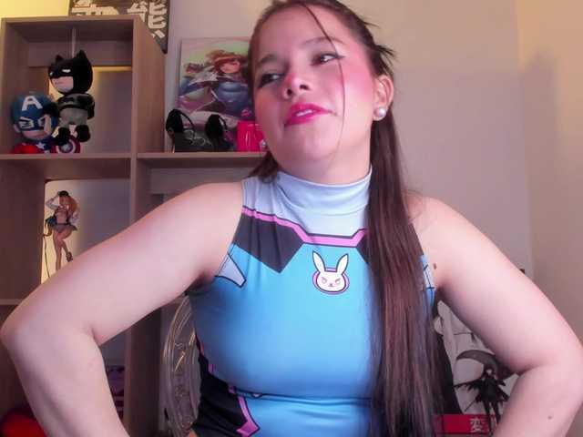 MIA-MORALEZ live cam on BongaCams