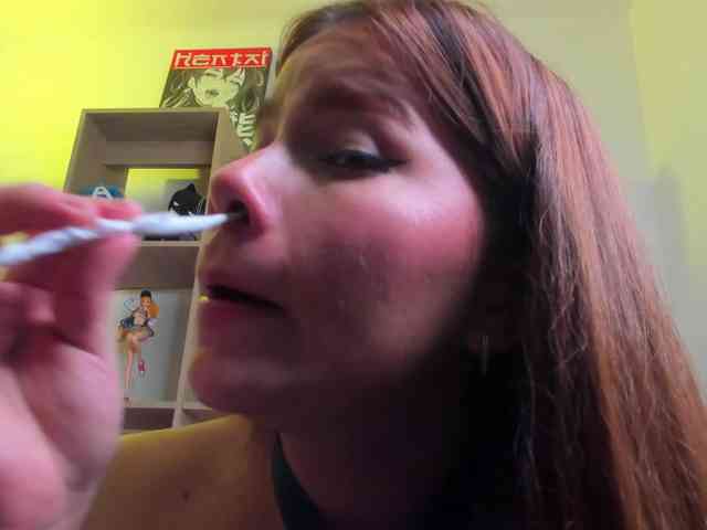 Mia_Moralez webcam