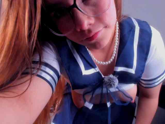 Mia_Moralez