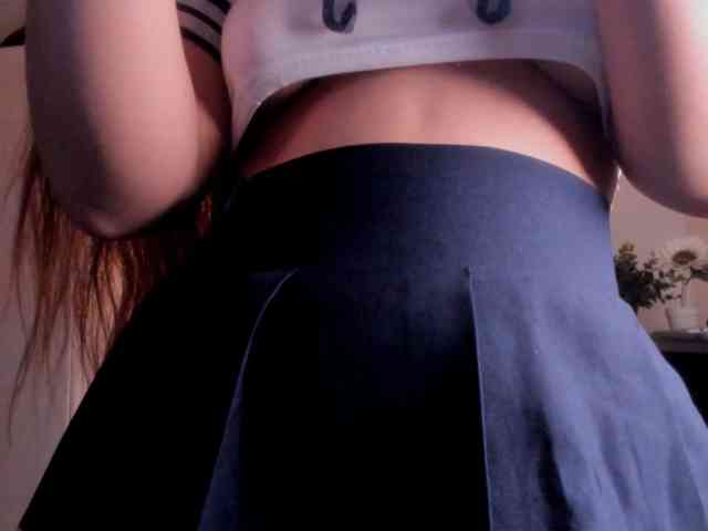 Mia_Moralez