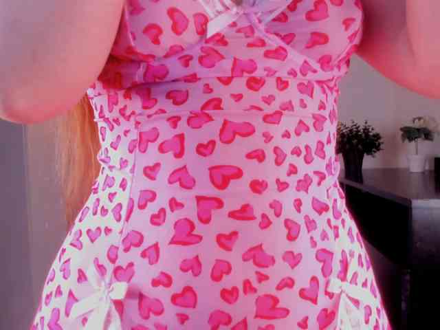 MIA-MORALEZ - Girl 
