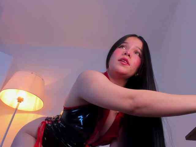 Model: mia_moralez
