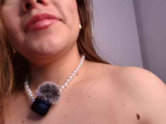 Model: mia_moralez