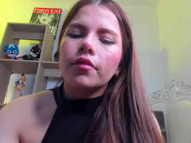 Model: mia_moralez