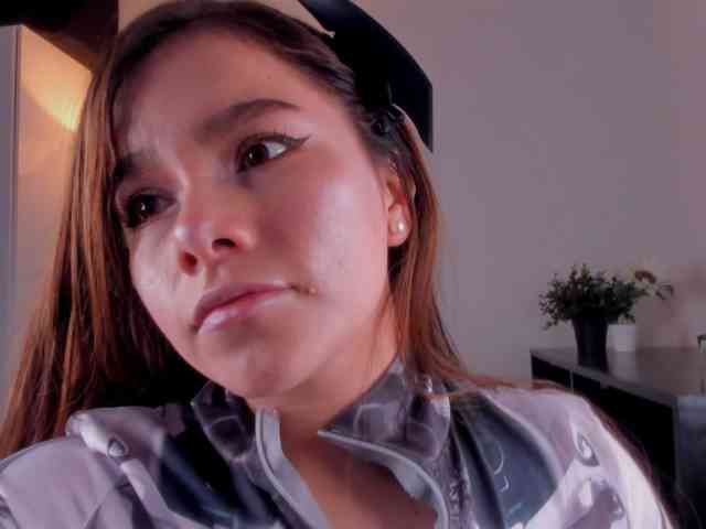 Model: mia_moralez