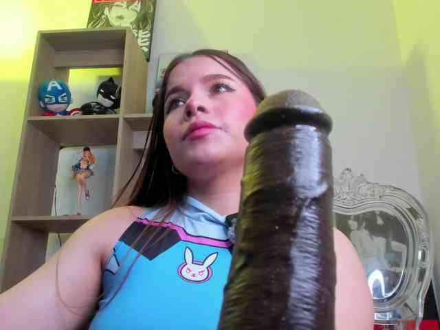 MIA-MORALEZ Live Webcam on BongaCams