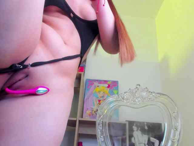 Model: mia_moralez