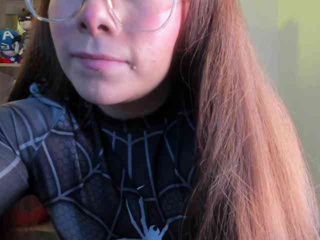 Mia_Moralez webcam