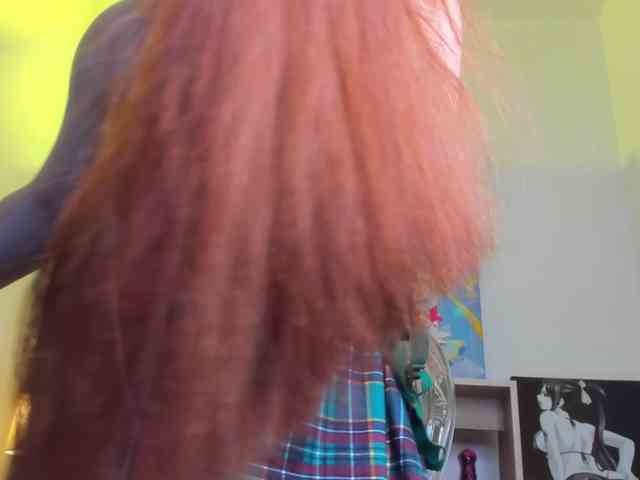 Mia_Moralez webcam