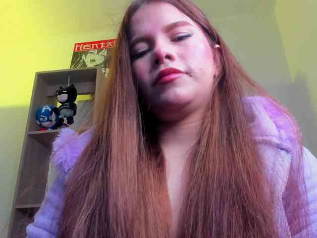 Model: mia_moralez