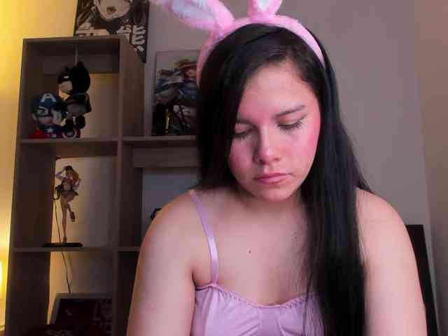 Model: mia_moralez