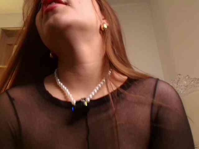 Model: mia_moralez
