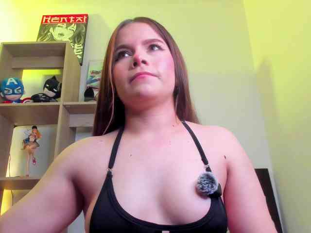 Modèle: mia_moralez