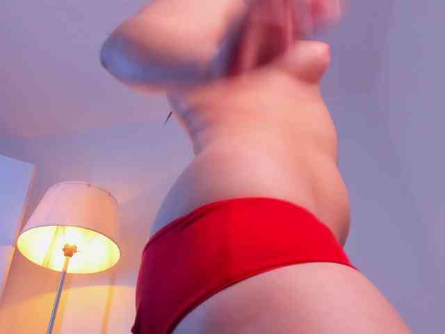 Model: mia_moralez