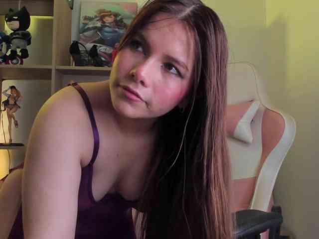 Model: mia_moralez