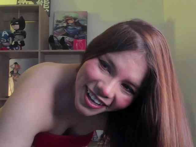 Mia_Moralez webcam