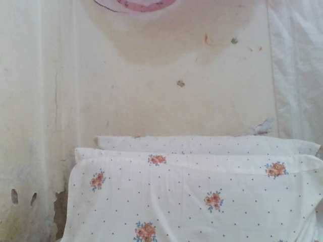 Melodious-Liz webcam