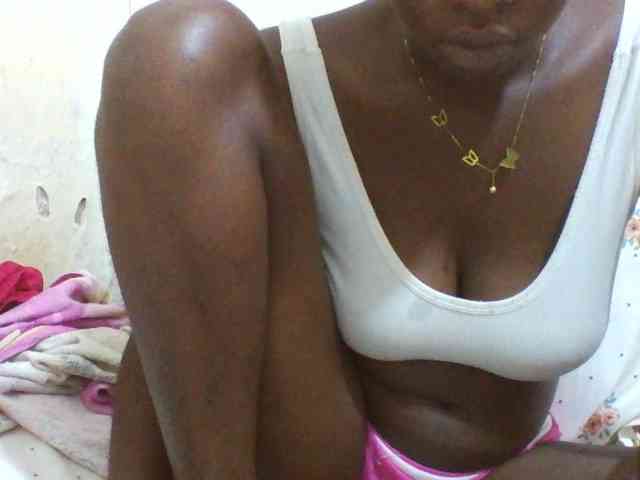 Melodious-Liz webcam