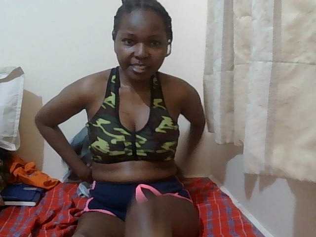 Sexyyanna live cam on BongaCams