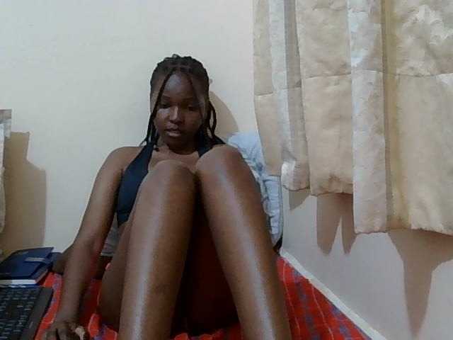 Sexyyanna live cam on BongaCams