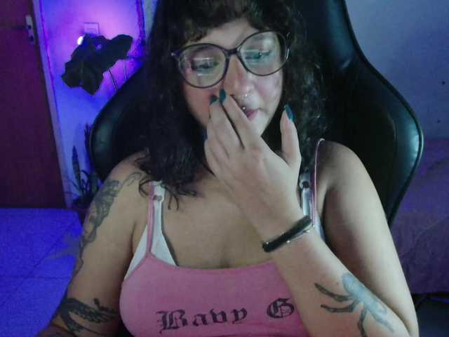 myamillor live cam on BongaCams