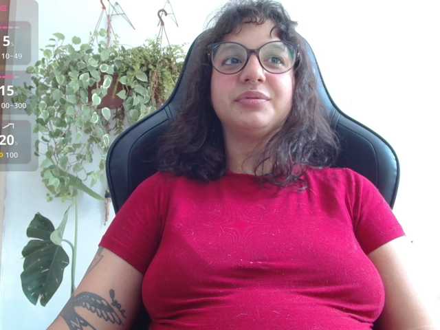 myamillor live cam on BongaCams