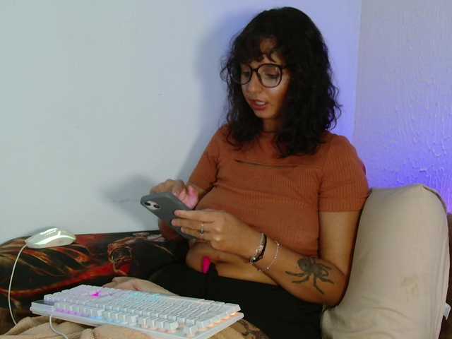 myamillor's BongaCams show and profile